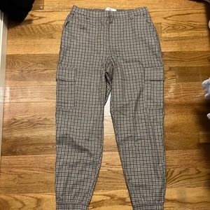 Brown plaid Hollister ultra high rise pants. Never used and high quality